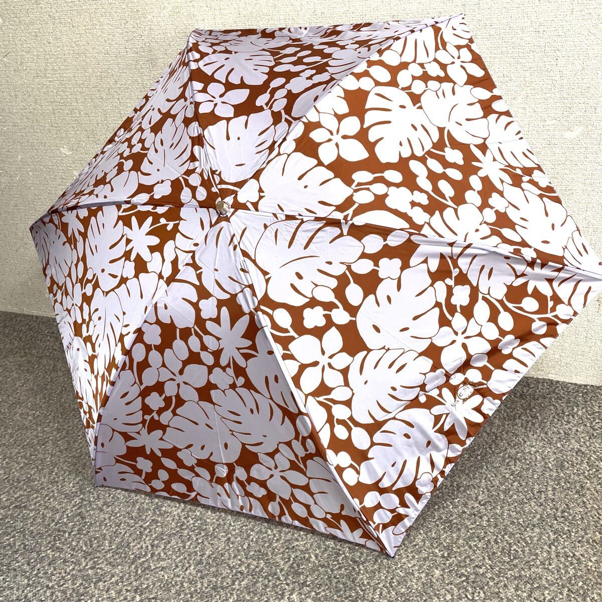 E 新品 ケイトスペード 傘 雨傘 折りたたみ傘 軽量_画像3