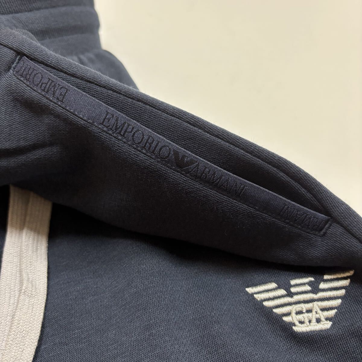 新品 エンポリオ アルマーニ ルームウェア ラウンジウェア 長(zhǎng)袖長(zhǎng)パンツ 里起毛 フリース S?Mサイズ アンダーウェア 上下セット パジャマe