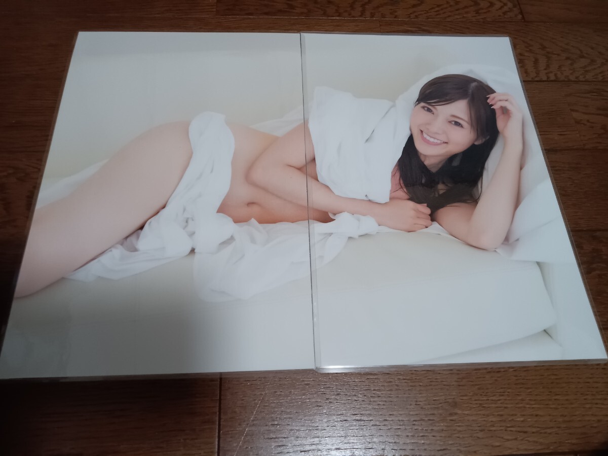 ★厚手ラミネート加工 150μ 切り抜き★ 白石麻衣 乃木坂46 4ページ裸身 A4変サイズ ⑦_画像2