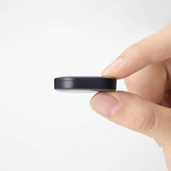 IP65設計スマートトラッカー [amine] タグ型/電池交換タイプ 4個入 AndroidのFind Hubアプリから荷物のありかを探せる: LGT-BETG1BKG4_画像4