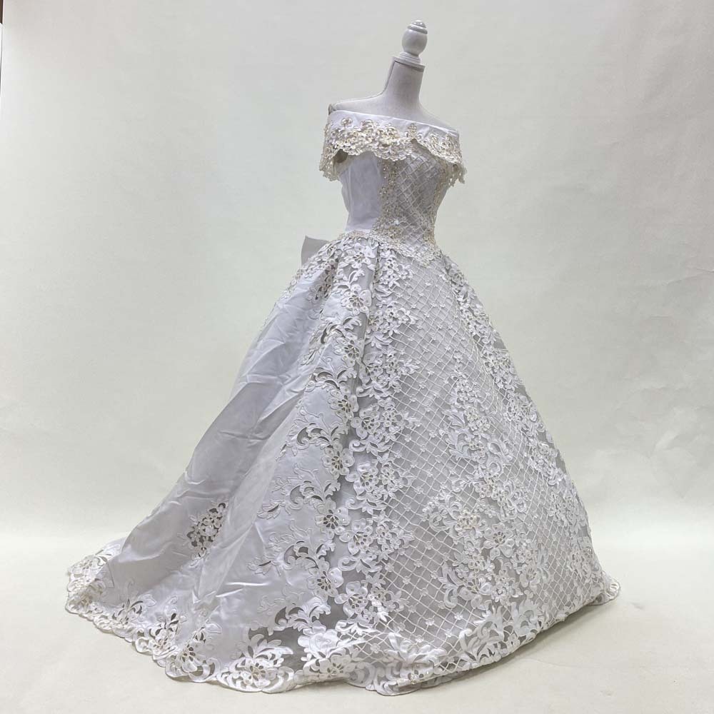 ウェディングドレス 11号 プリンセスライン 中古 ロングトレーン オフショルダー ホワイト W-235_画像5