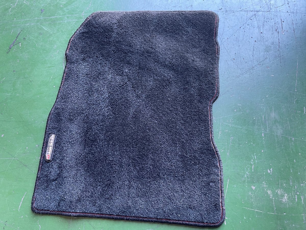 . мир изначальный год Nissan E12 Note NISMO коврик на пол ковровое покрытие передний и задний в комплекте трещина нет другой товар включение в покупку не возможно 