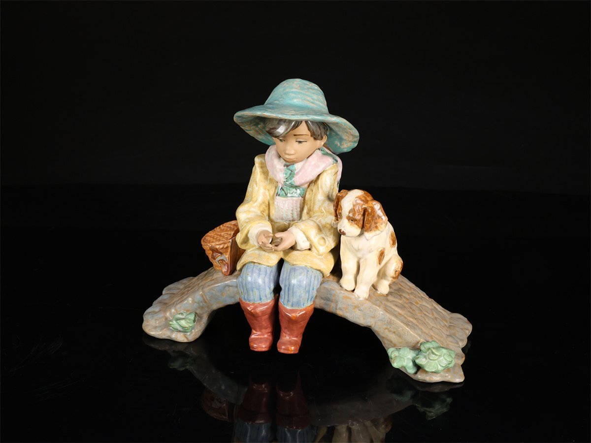 リヤドロ 凍った川で魚釣り 12237 男の子 陶器 LLADRO 吉】CL928 LLADRO 【リヤドロ】 フィギュリン 磁器人形 「凍った