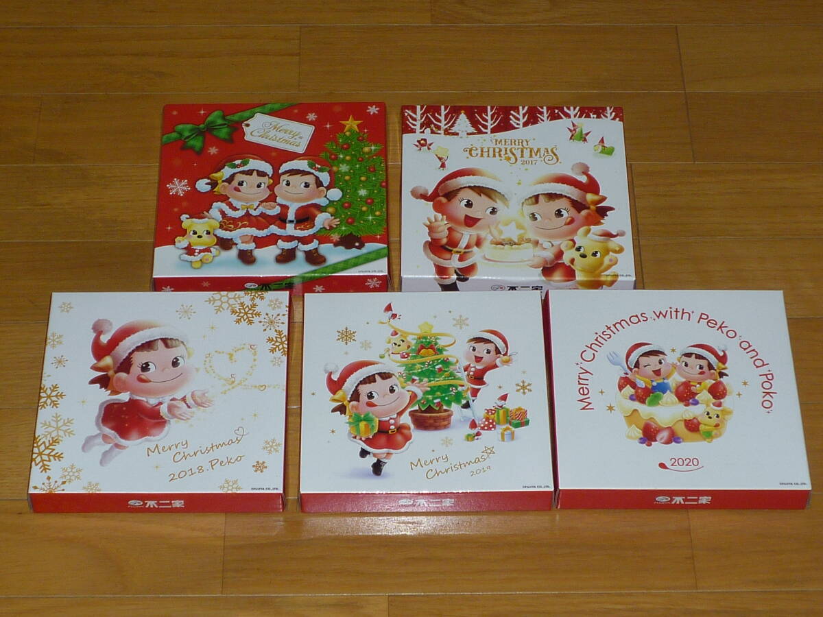 ペコ＆ポコ　2016～2020年　クリスマスケーキ皿５枚　未使用_画像1