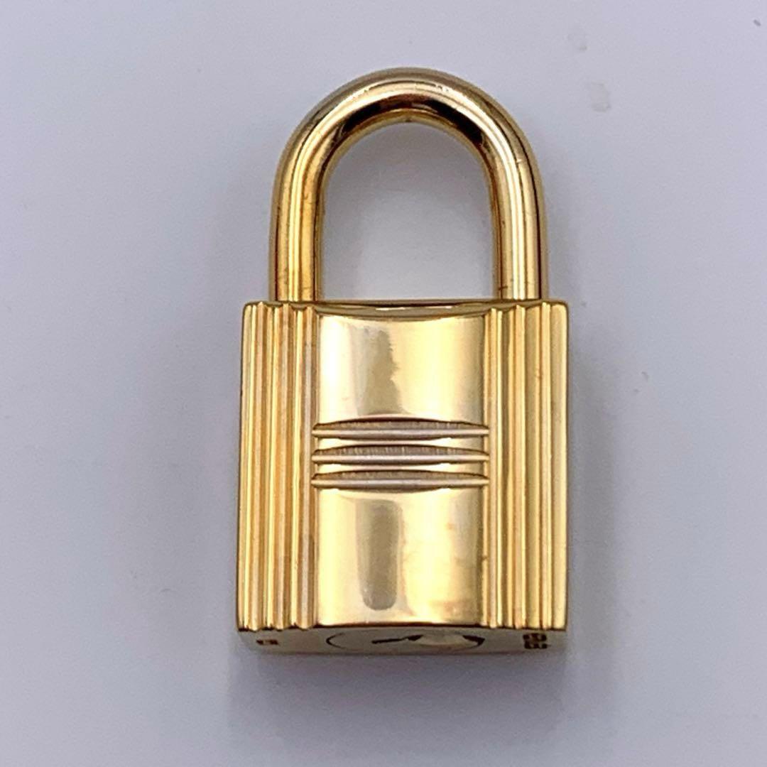 HERMES エルメス カデナ 121番 ゴールド 24Kメッキ 鍵付き 南京錠 HERMES エルメス カデナ 24Kメッキ No.121 121番 鍵付き 南京錠