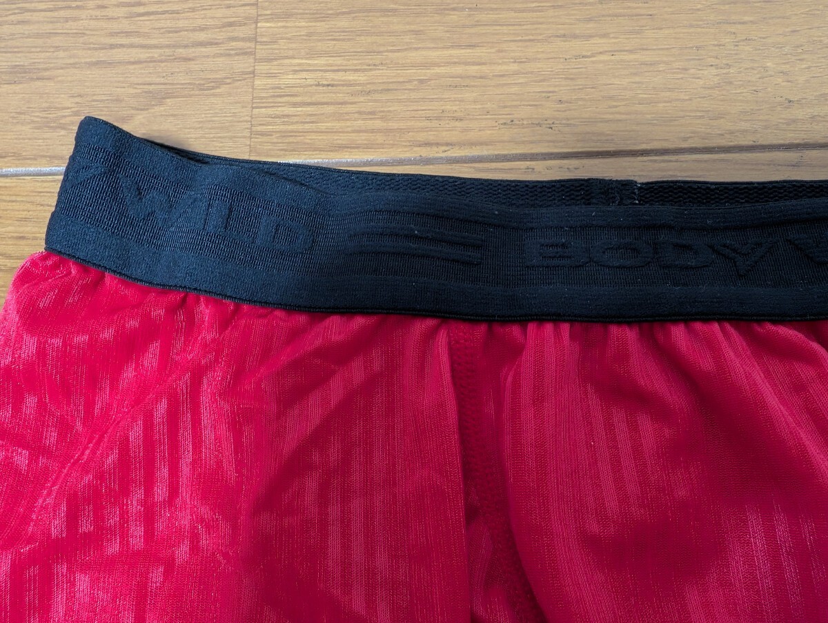 (1枚) Mサイズ　BODY WILD ボクサーパンツ　赤色　ボクサー　前閉じ　裾部カットオフ　グンゼ　　GUNZE 　2_画像2