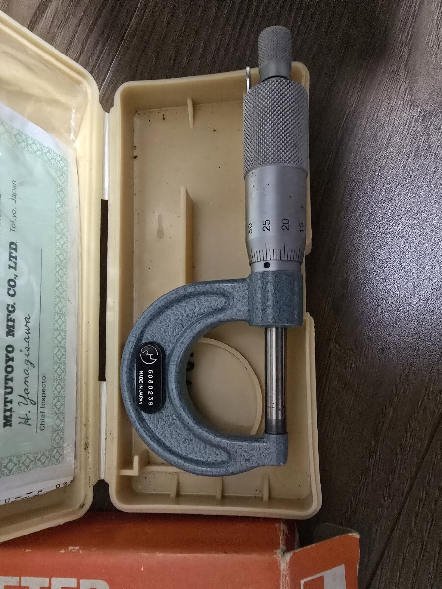 [ б/у прекрасный товар ]mitsutoyoM110-25 сделано в Японии стандарт наружный микро измерительный прибор Mitutoyo 103-137 аналог 0~ 25mm микрометр 