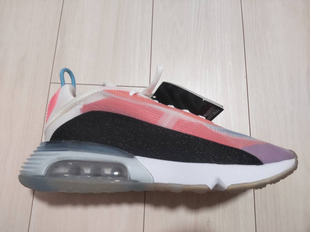 ★NIKE AIR MAX 2090 BETRUE　ナイキ　エアマックス　2090　ビートゥルー　★レインボーカラー　★サイズ9　★未使用品_画像3