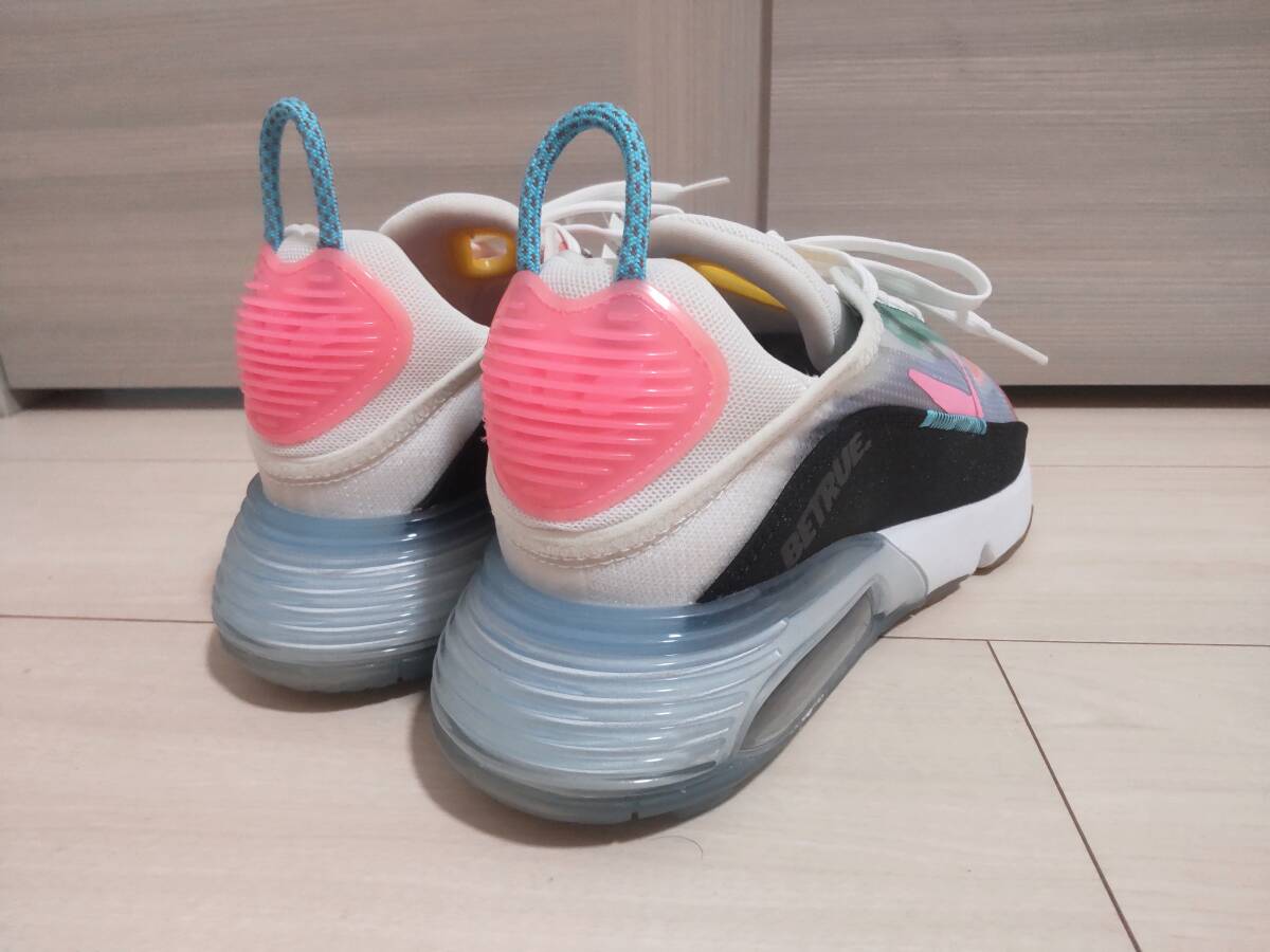 ★NIKE AIR MAX 2090 BETRUE　ナイキ　エアマックス　2090　ビートゥルー　★レインボーカラー　★サイズ9　★未使用品_画像4