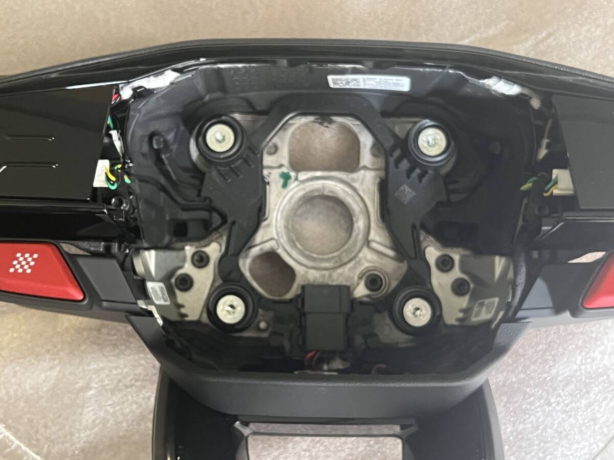 Audi RS3 2025 アルカンターラ ハンドル　新品　_画像8