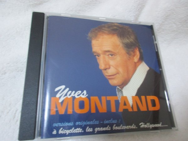 イヴ・モンタン 【CD・17曲】　枯葉、ジャズとジャバ、グラン・ブルヴァール_画像1