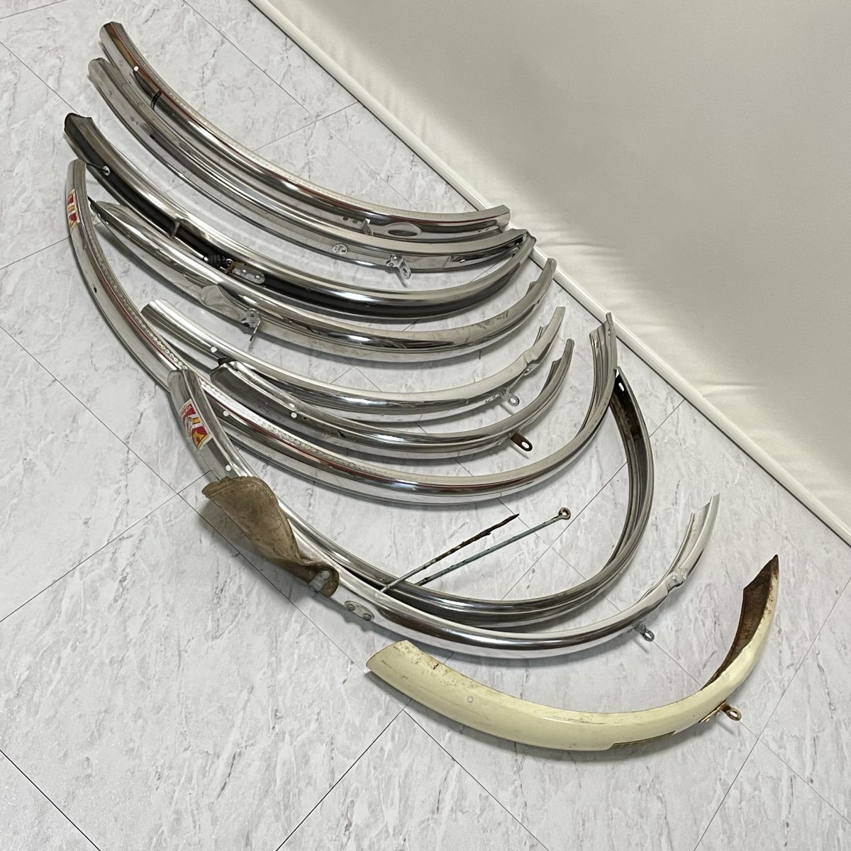 CH17t【自転車】187 泥除け まとめ 丸石 山口自転車など ビンテージ パーツ デッドストック 昭和レトロ_画像1