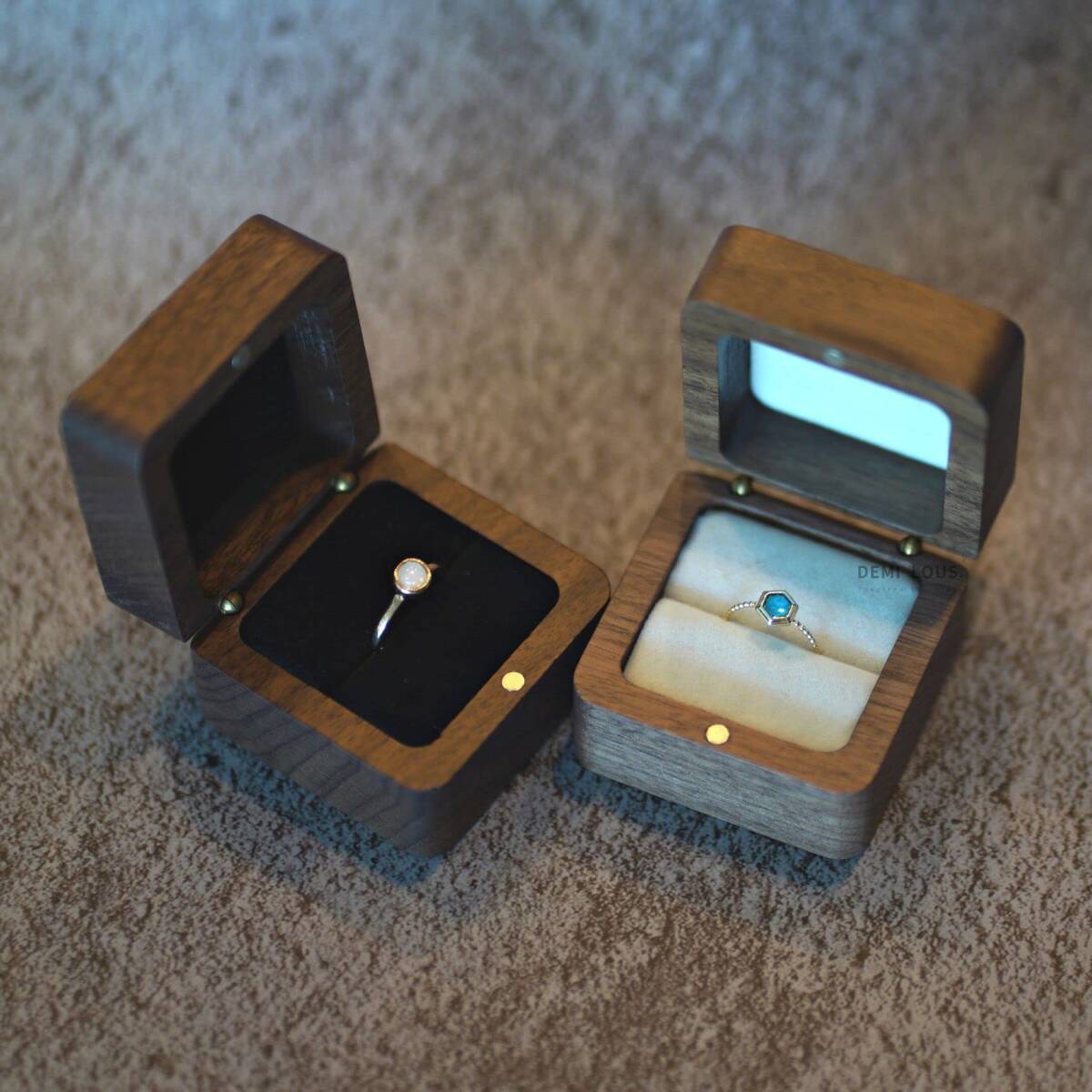 【特価商品】リングボックス 持ち運べるサイズ 高級素材 婚約指輪二個のリング収納可能 指輪ケース 結婚お祝い くるみ プレセントと_画像9