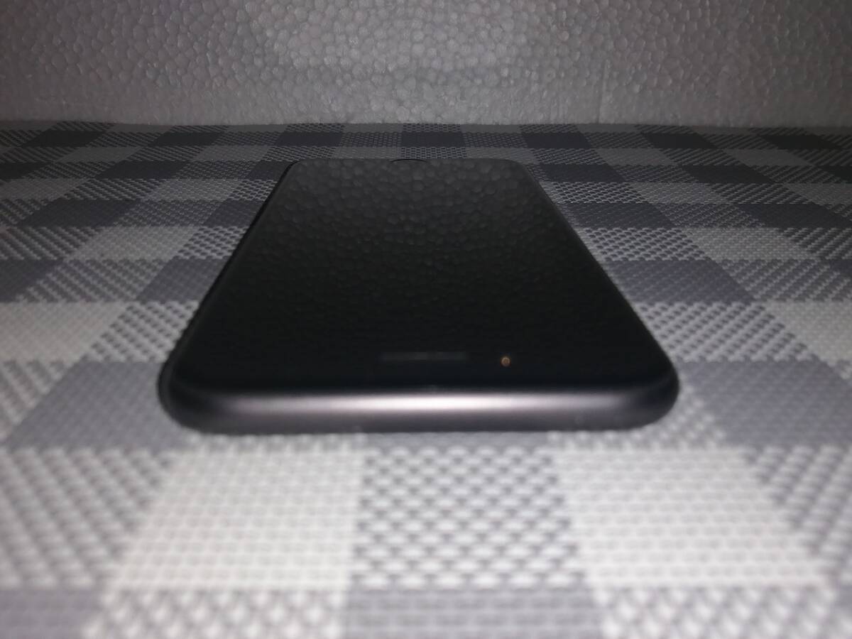 大容量256GB】iPhone 8 256GB Docomo MQ842J/A【SIMロック解除済み】