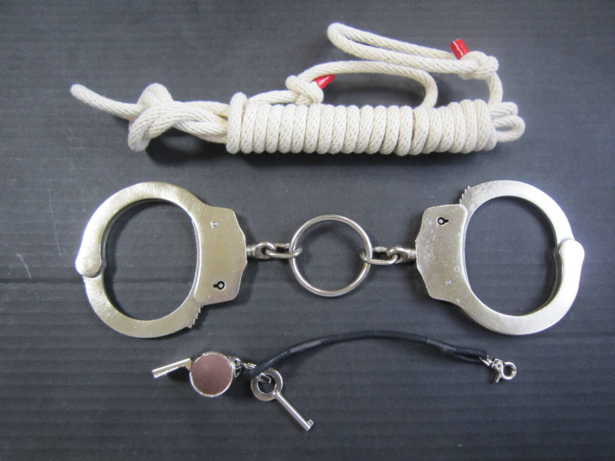 銀3連手錠① 手錠 銀 3連