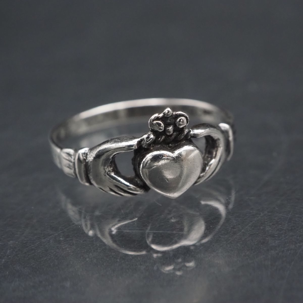 C245 ヴィンテージ リング ハート ハンド デザイン シルバー 指輪 16号_画像1