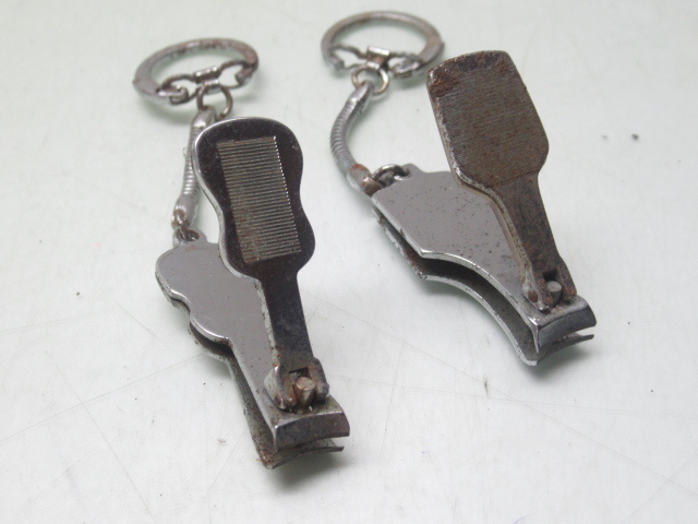 48552 古い 当時物 雑貨 キーホルダー 野球 ヘルメット 爪切り ツメ切 アンティーク コレクション まとめ売り バッジ バッヂ_画像3