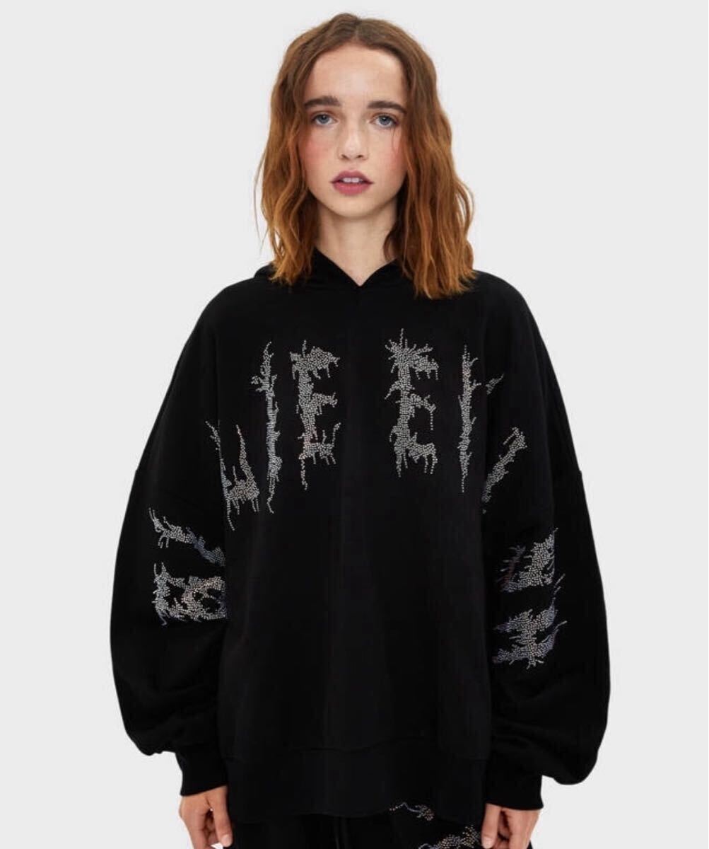 未使用★タグ付★コラボ★Bershka スペイン★Billie Eilish★グッズ★ベルシュカ★ビリー・アイリッシュ★フーディ パーカー スウェット_画像3