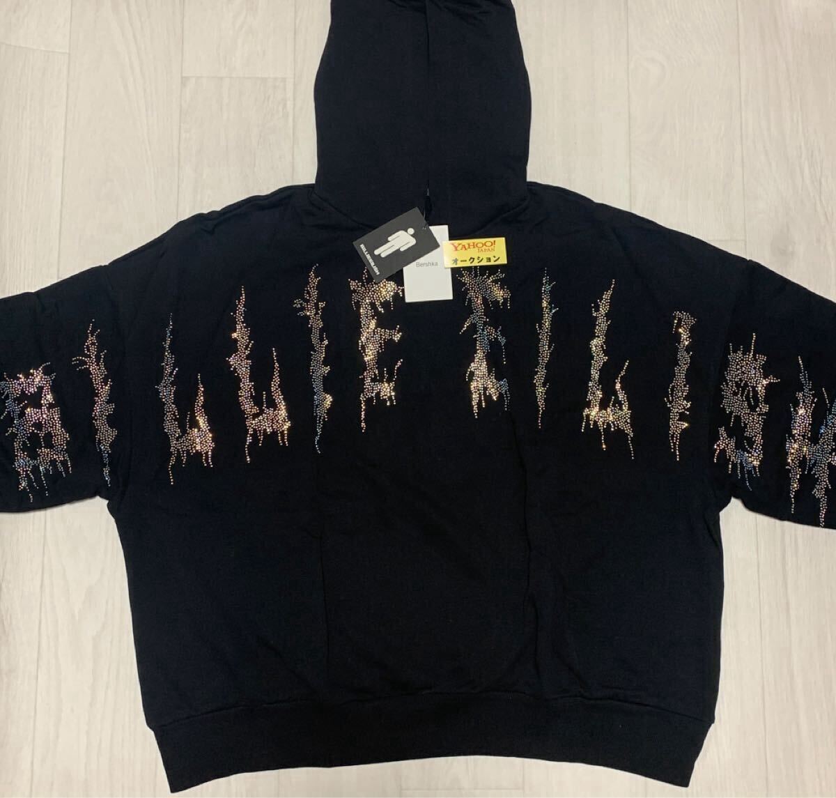 未使用★タグ付★コラボ★Bershka スペイン★Billie Eilish★グッズ★ベルシュカ★ビリー・アイリッシュ★フーディ パーカー スウェット_画像1