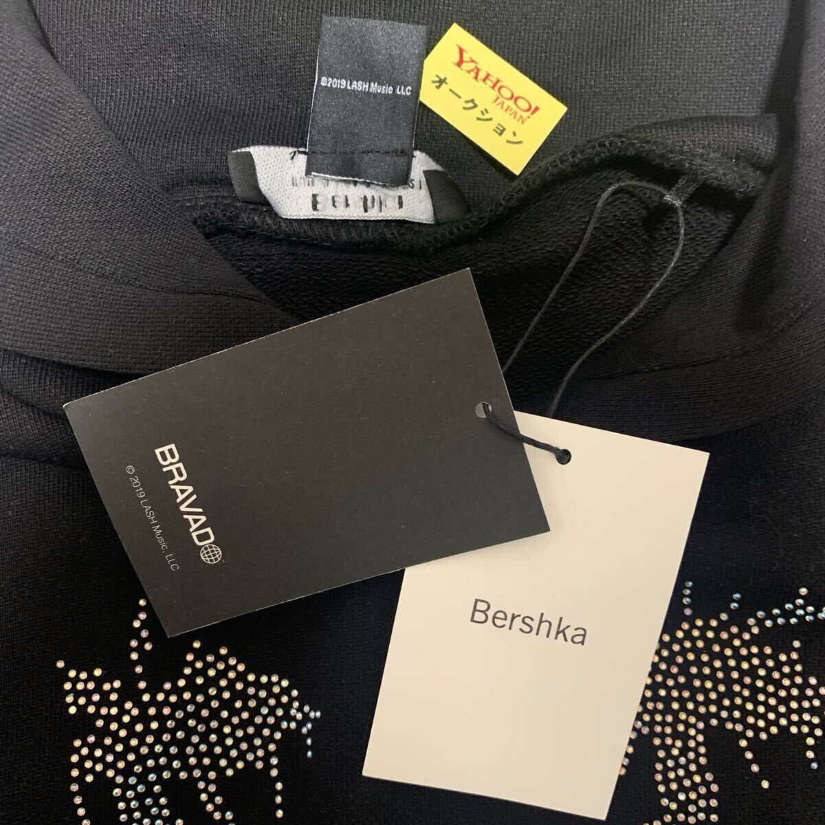未使用★タグ付★コラボ★Bershka スペイン★Billie Eilish★グッズ★ベルシュカ★ビリー・アイリッシュ★フーディ パーカー スウェット_画像5