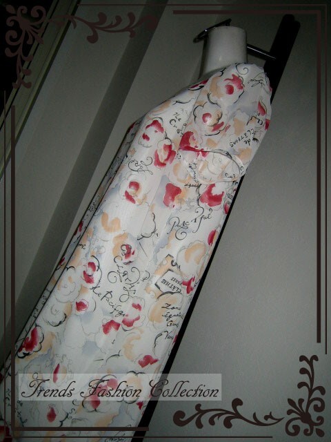 ☆☆美品　CLATHASクレイサス　㈱東京ブラウス　ロゴモチーフ　ワンピース