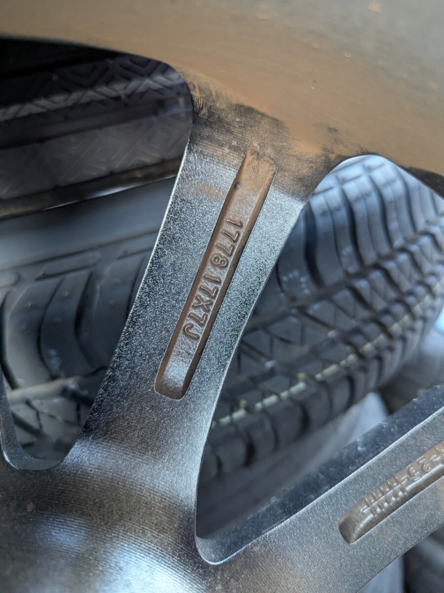 ヨコハマ スタッドレスタイヤGO75 225/65R17 2023年製造 溝7分8分あります。_画像9