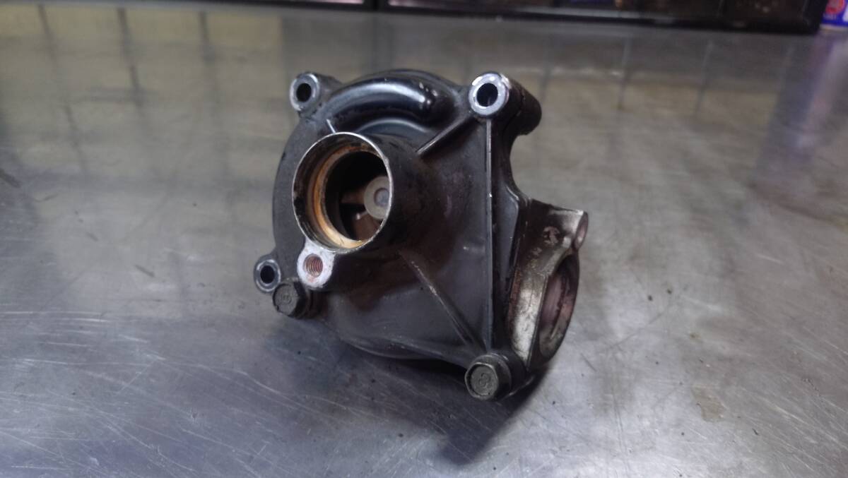 KAWASAKI　ZZR1100D　D3　ウォーターポンプ　ZXT10D　(検　ZRX1100_画像1