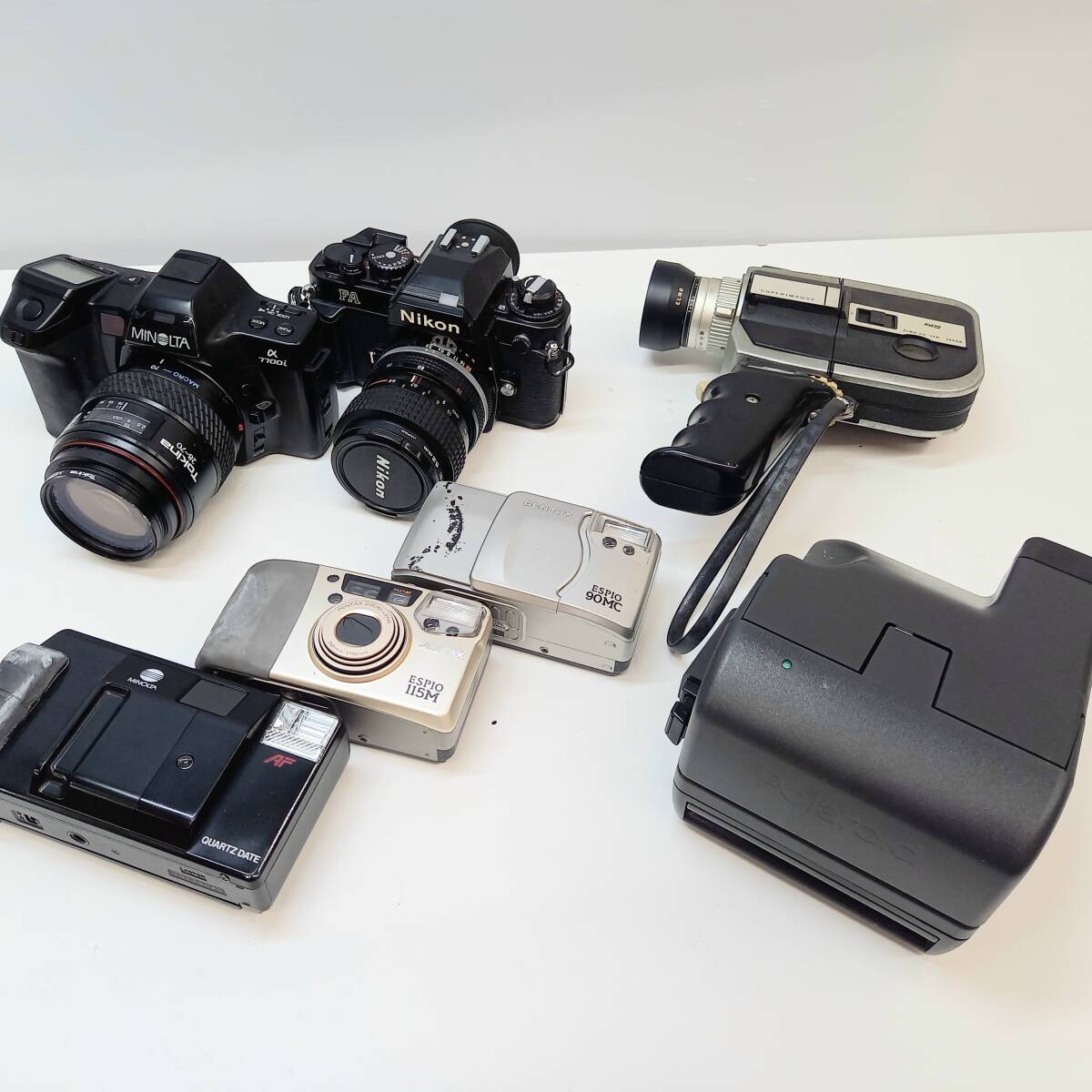 「ジャンク」カメラ まとめ フィルムカメラ、コンパクトカメラ、デジカメ、レンズ、その他、30点以上。 ジャンク カメラ まとめ 7点 フィルムカメラ コンパクトカメラ Nikon MINOLTA PENTAX etc