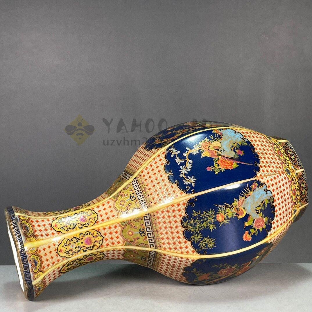 清雍正琺瑯彩開窓花鳥図紋六稜瓶 景徳鎮 陶磁器 装飾品 現代工芸品 美術品 置物 大清雍正琺瑯彩花鳥紋扁瓶 景徳鎮 陶磁器 現代工芸品 美術品