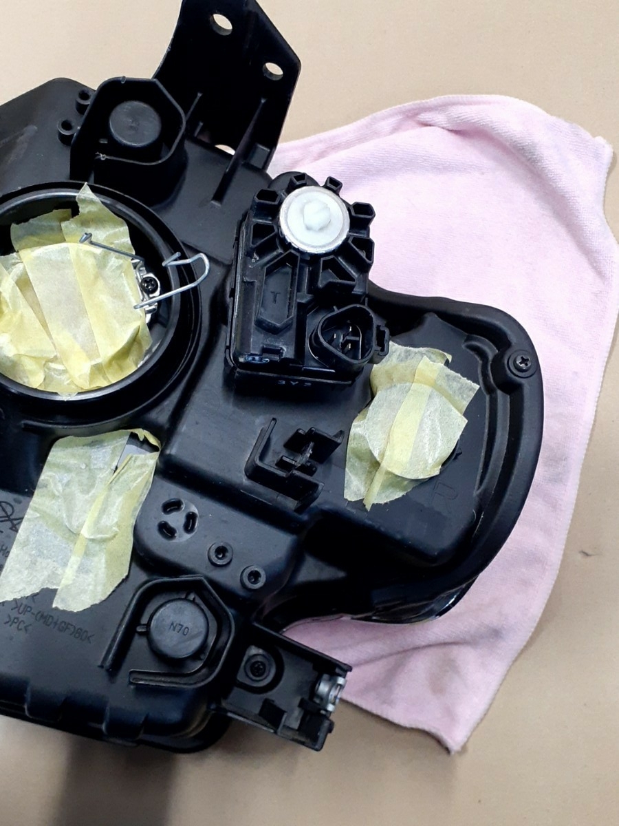 MN71S クロスビー 右ヘッドライト ハロゲン KOITO 100-5938J メッキ枠 35110-76R0 ヘッドランプリム スズキ 35120-76R00 35110-76R00_画像6