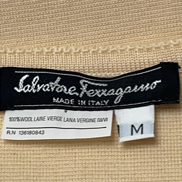  Salvatore Ferragamo FERRAGAMO/SalvatoreFerragamo джемпер с коротким рукавом / вязаный размер M - бежевый женский прекрасный товар tops 