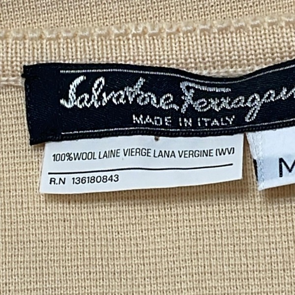  Salvatore Ferragamo FERRAGAMO/SalvatoreFerragamo джемпер с коротким рукавом / вязаный размер M - бежевый женский прекрасный товар tops 