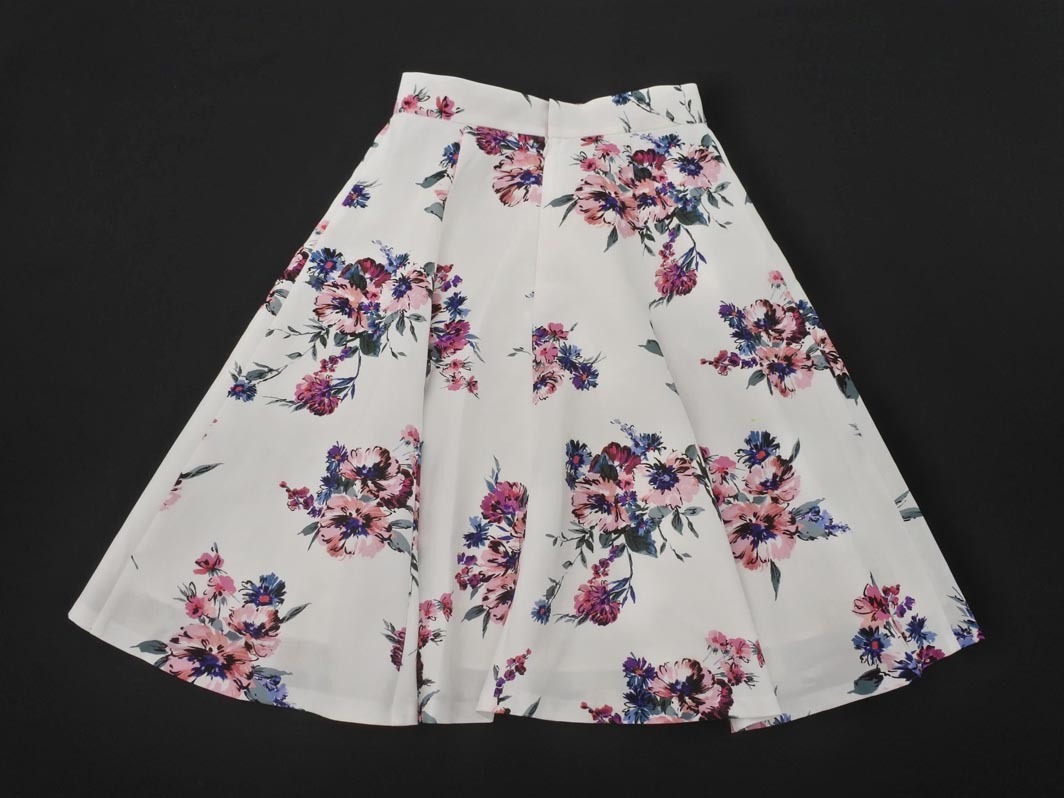 Apuweiser-riche アプワイザーリッシェ 花柄 Aライン 台形 スカート size2/白 ■◇ ☆ fha6 レディース_画像7