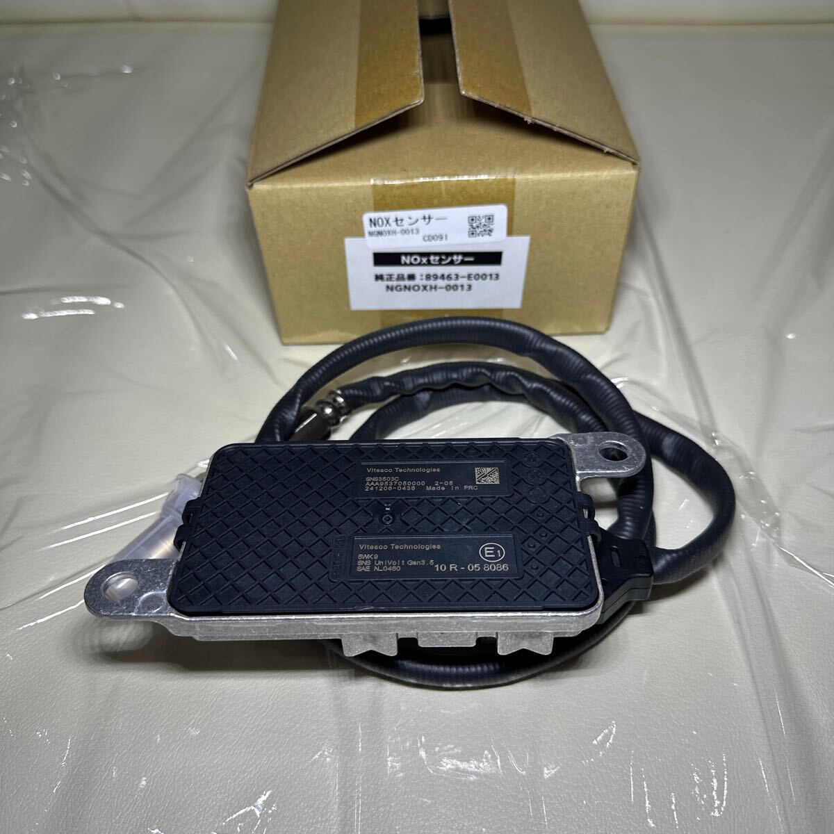 は ☆新品 未使用 89463-E0013 NGNOXH-0013 NOXセンサー ノックス
