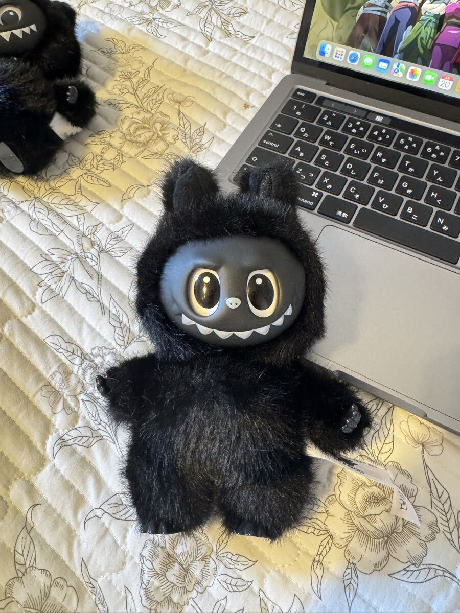 Labubu ぬいぐるみ 海外限定】ZIMOMO LABUBU ぬいぐるみCoca-Cola - メルカリ