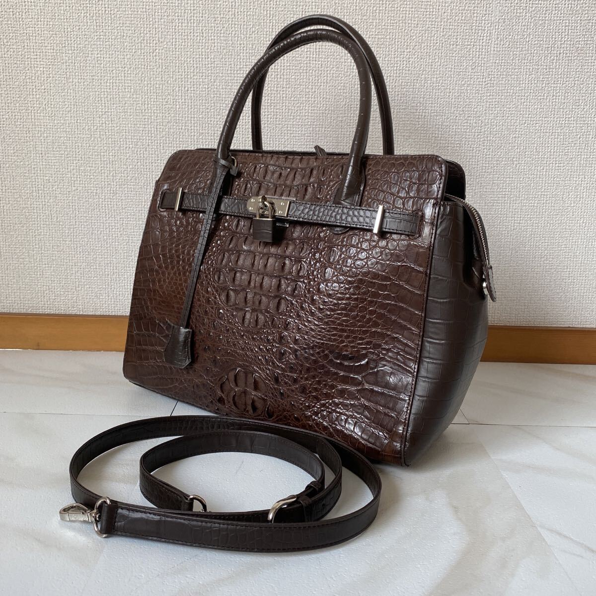 【美品】カイマン 2way ハンドバッグ ショルダーバッグ ワニ革 クロコダイル ブラウン