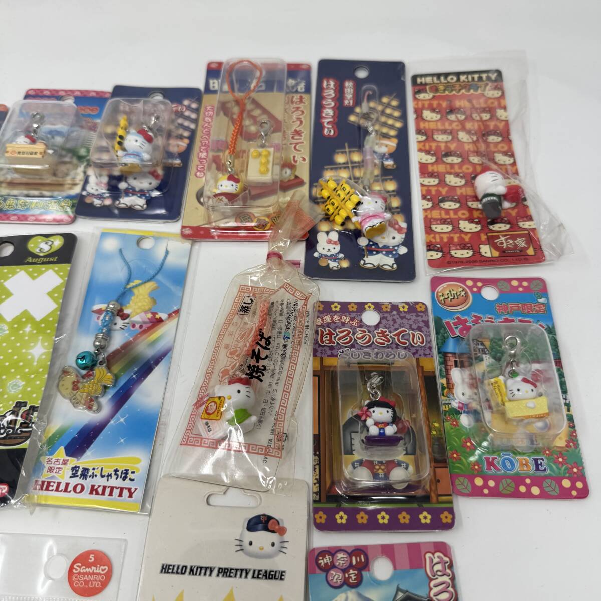 A*A様 ハローキティ 根付け チャーム セット ハローキティ 根付け ストラップ チャーム 20個セット ご当地