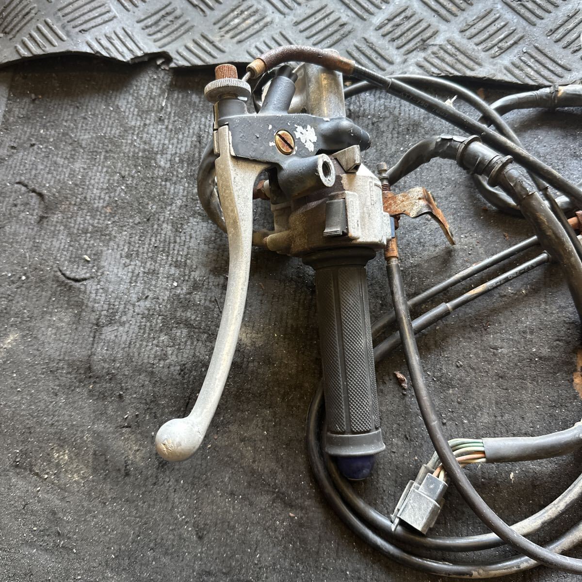 ホンダ　HONDA CBR250R MC17 ハンドル　16_画像2