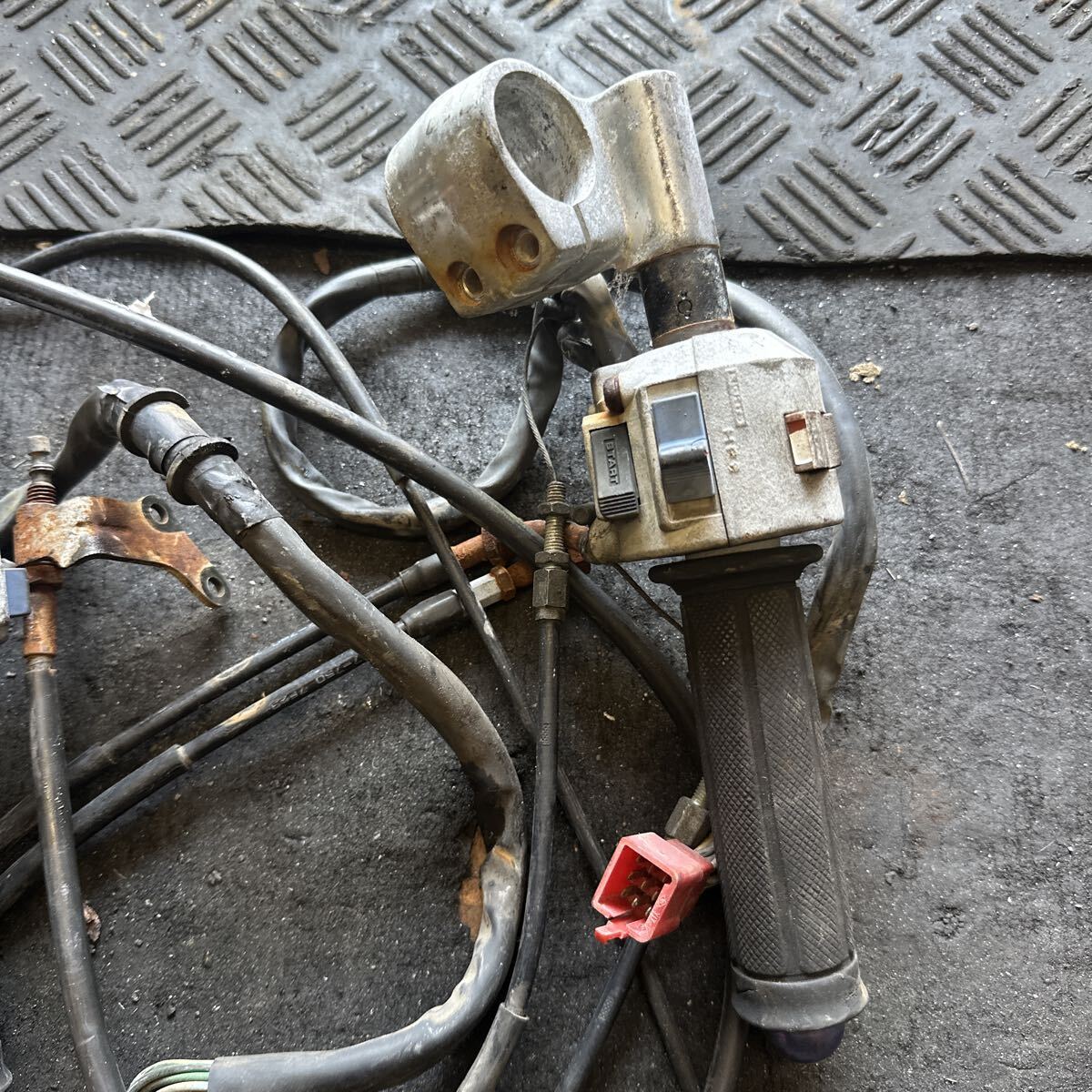 ホンダ　HONDA CBR250R MC17 ハンドル　16_画像3