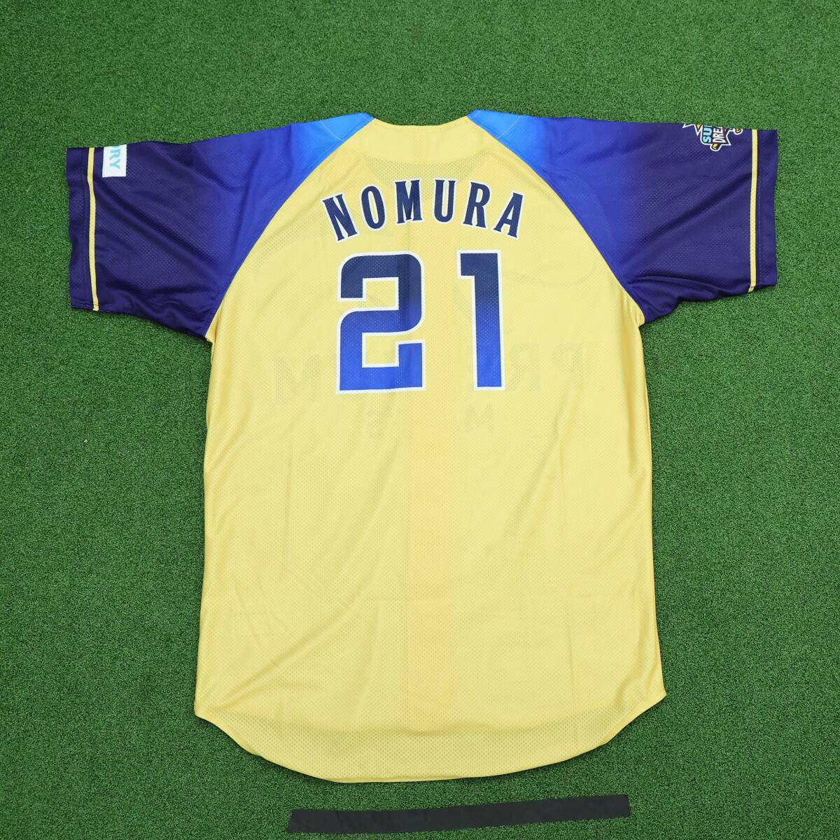 【サントリー ドリームマッチ 2025 チャリティオークション】 野村弘樹サイン入りユニフォーム_画像3