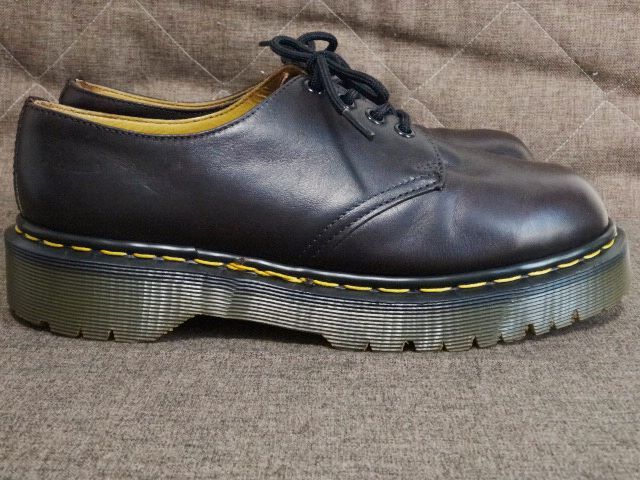 Dr.Martens Dr. Martens 4 отверстие обувь примерно 24.5~25. Британия производства 