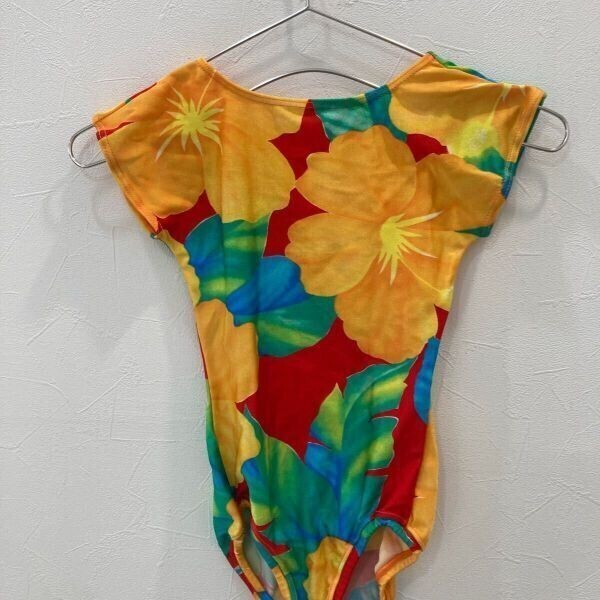 M5 花柄 水着 ジュニア 120相当 クリーニング済み_画像4