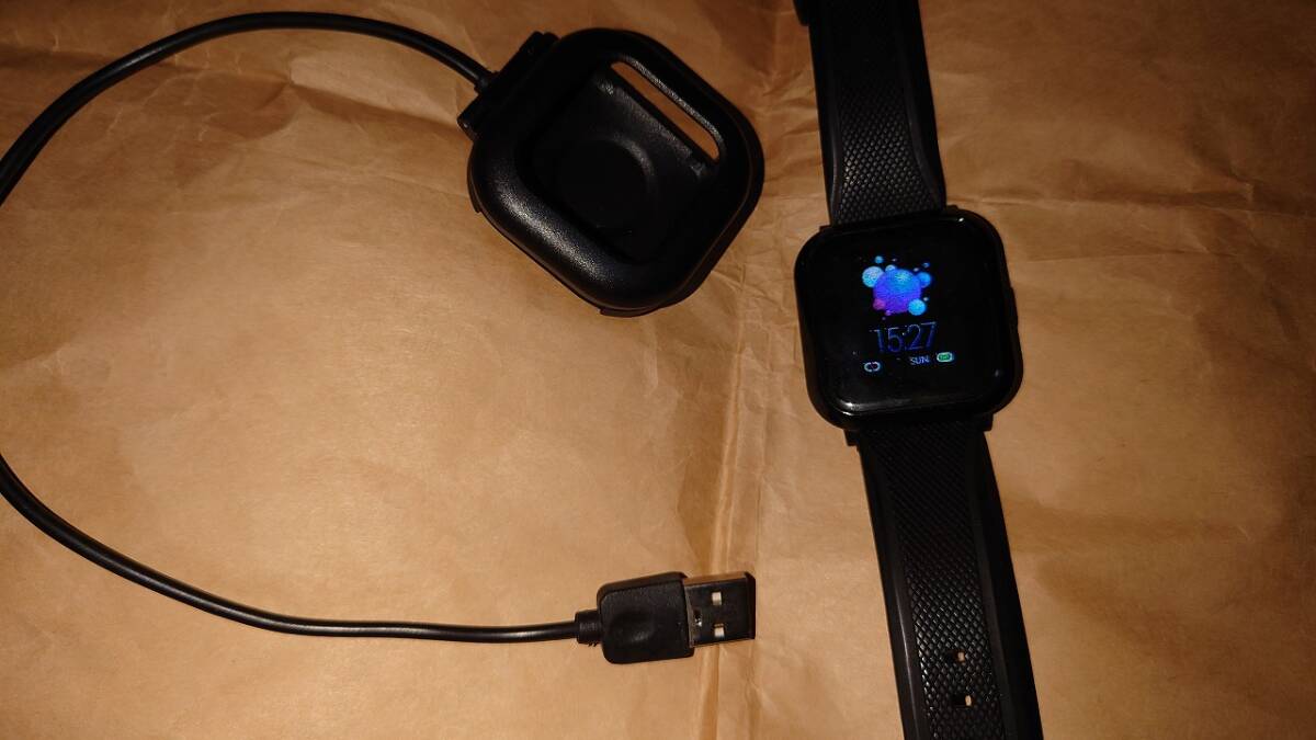 スマートウォッチ W12 ブラック ジャンク品 状態了承な方のみ@ヤフオク転載・転売禁止
