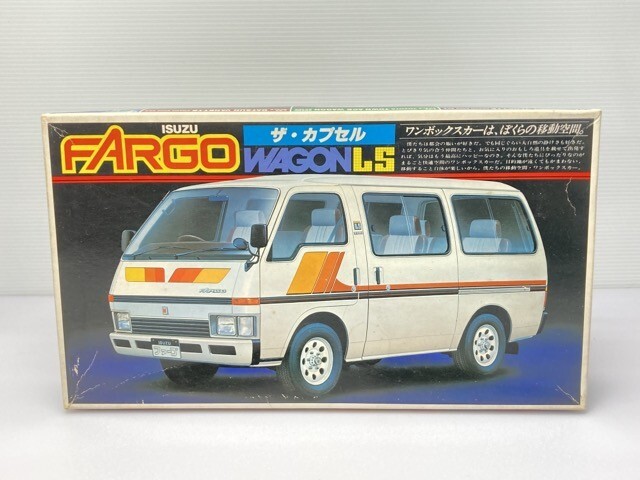 【未組立】 バンダイ　いすゞ　ファーゴ・ワゴン LS　1/24　ワンボックスカー　ISUZU　レトロプラモ【中古】 J2 H5647 希少⭐︎バンダイ ISUZU ファーゴ ワゴンLS 1⁄24絶版プラモデル