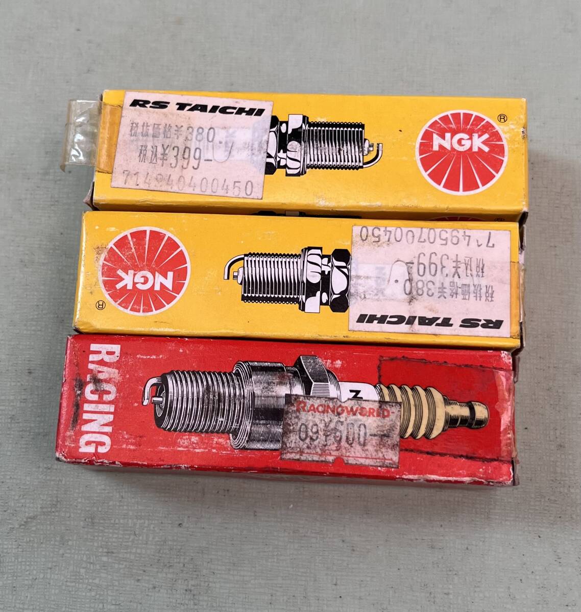 【NGKプラグ】未使用3本とused 品2本_画像7