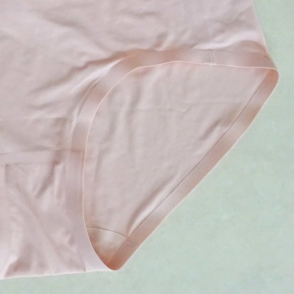 新品 数量限定デザイン 見つけちゃったBRA SET ブラジャーセット 上下セット ブラセット ピンク L ノンワイヤーブラ シームレスショーツ_画像4