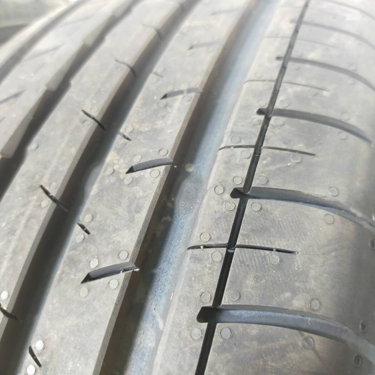 【送料無料】 YOKOHAMA 215/60R16 95H BluEarth-RV RV03 ヨコハマ ブルーアース 夏タイヤ サマータイヤ 4本 A4146 [中古タイヤ]_画像5