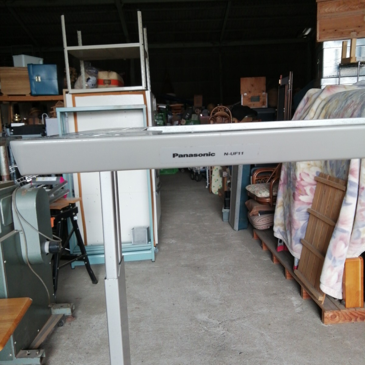 送料無料　パナソニック 乾燥機専用スタンド 床置きユニット台　N-UF11　下段に洗濯機　上段に乾燥機　天板張れば物置も作れます_画像2