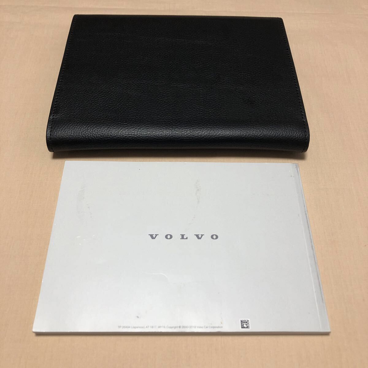 ボルボ VOLVO V40 MB4164T MB420XC MD4204T 2018年 平成30年 オーナーズマニュアル 取扱説明書 専用ケース 2点セット 中古☆_画像2