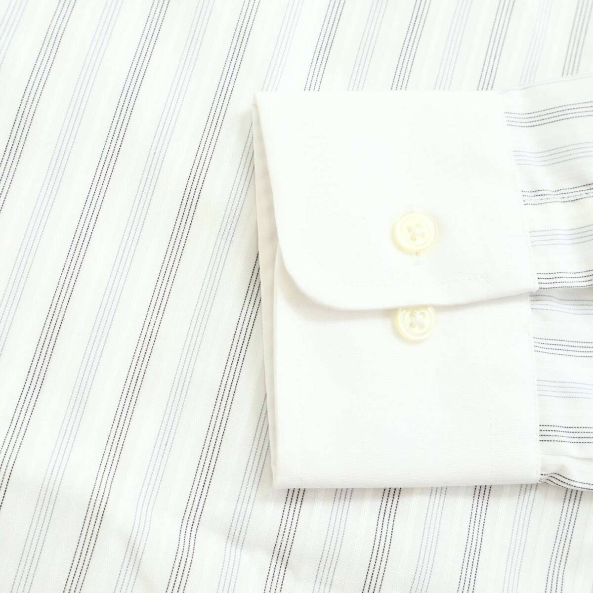 未使用★ a.v.v. HOMME アーヴェヴェオム 通年 長袖 ストライプ クレリック シャツ ワイシャツ Sz.M-82 メンズ ビジカジ_画像3